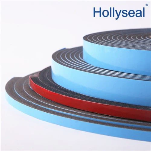 Bande de mousse d'espacement pour vitrage structurel en PVC